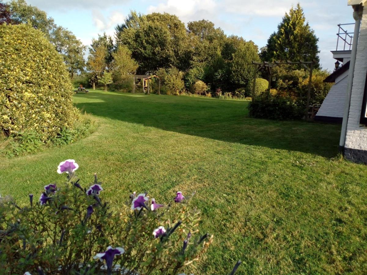 B&B De Flecht - De Ljip Nijega Bagian luar foto